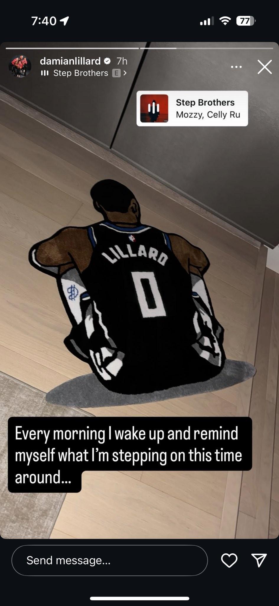 企鹅体育直播-激励并警醒自己，利拉德将跟腱受伤的画面印在自家地毯上