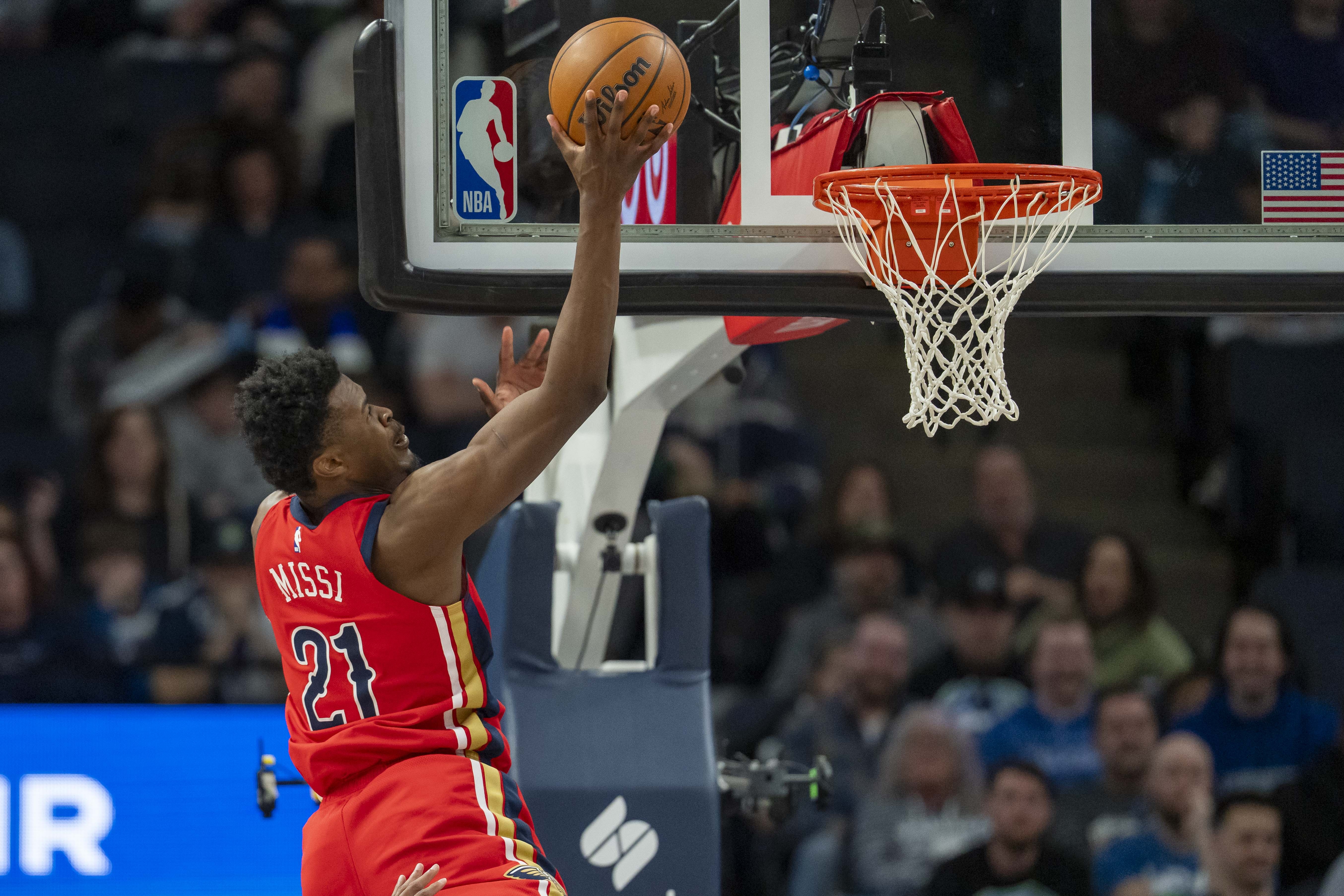 企鹅体育官网-得分赛季新高！米西9中8高效拿下18分13板3助4帽 4前场板